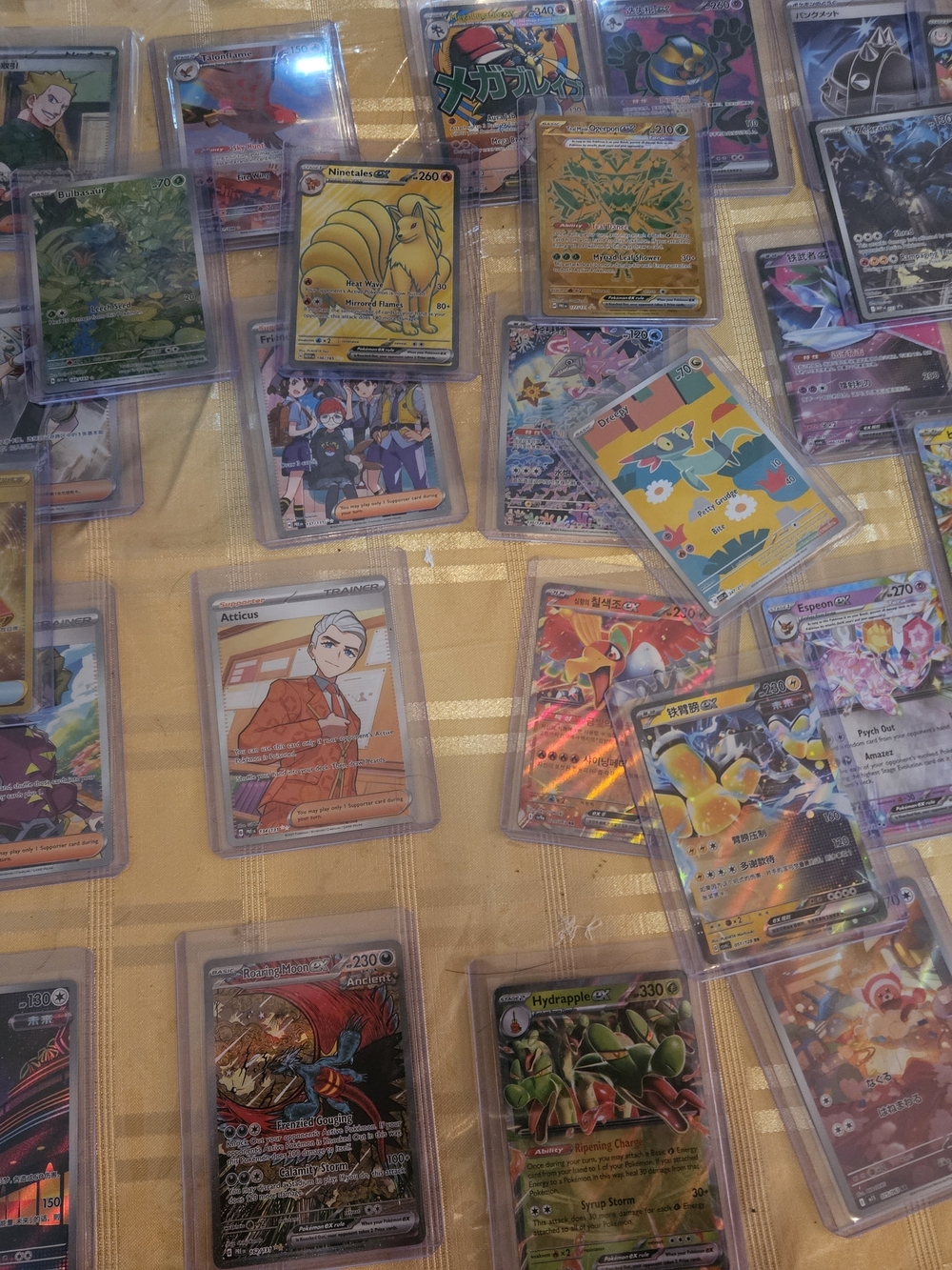 Assorted Pokémon Trading Cards -Mystery BOX